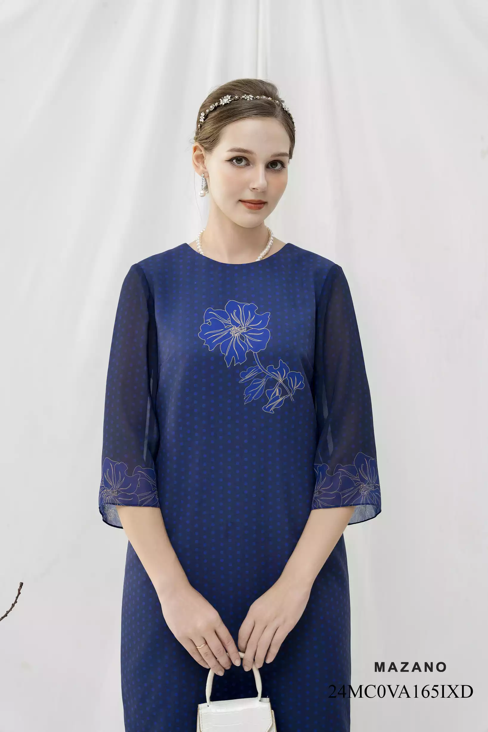 Đầm Suông Vải thô mỏng Hoạ tiết hoa in hoa chìm