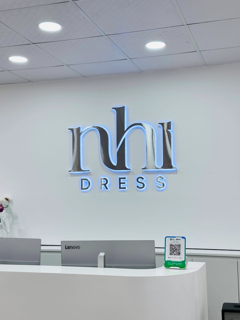 Tiệm cho thuê váy đa dạng mẫu mã (Copy)